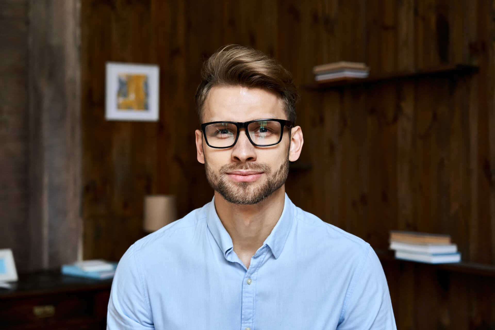 confident-young-business-man-looking-at-camera-he-2022-02-08-04-51-16-utc.jpg